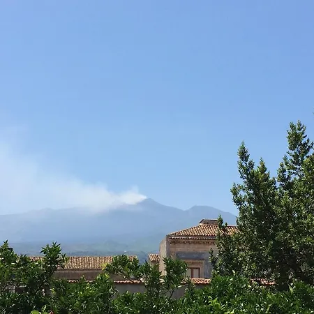 House System Oda ve Kahvaltı Giarre