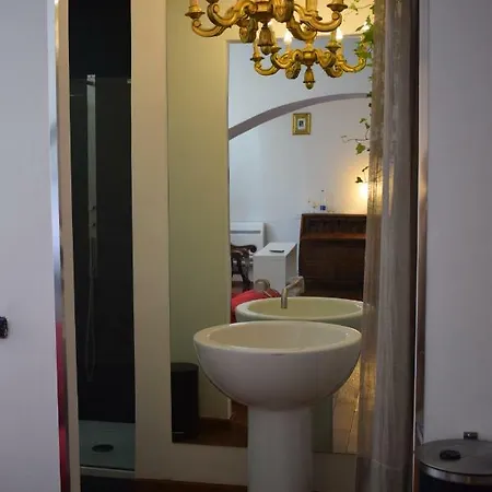 Oda ve Kahvaltı House System Giarre