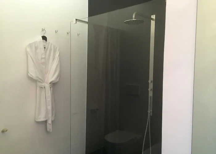 Bed & Breakfast House System